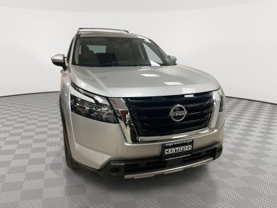 2025 Nissan Pathfinder SL 4WD