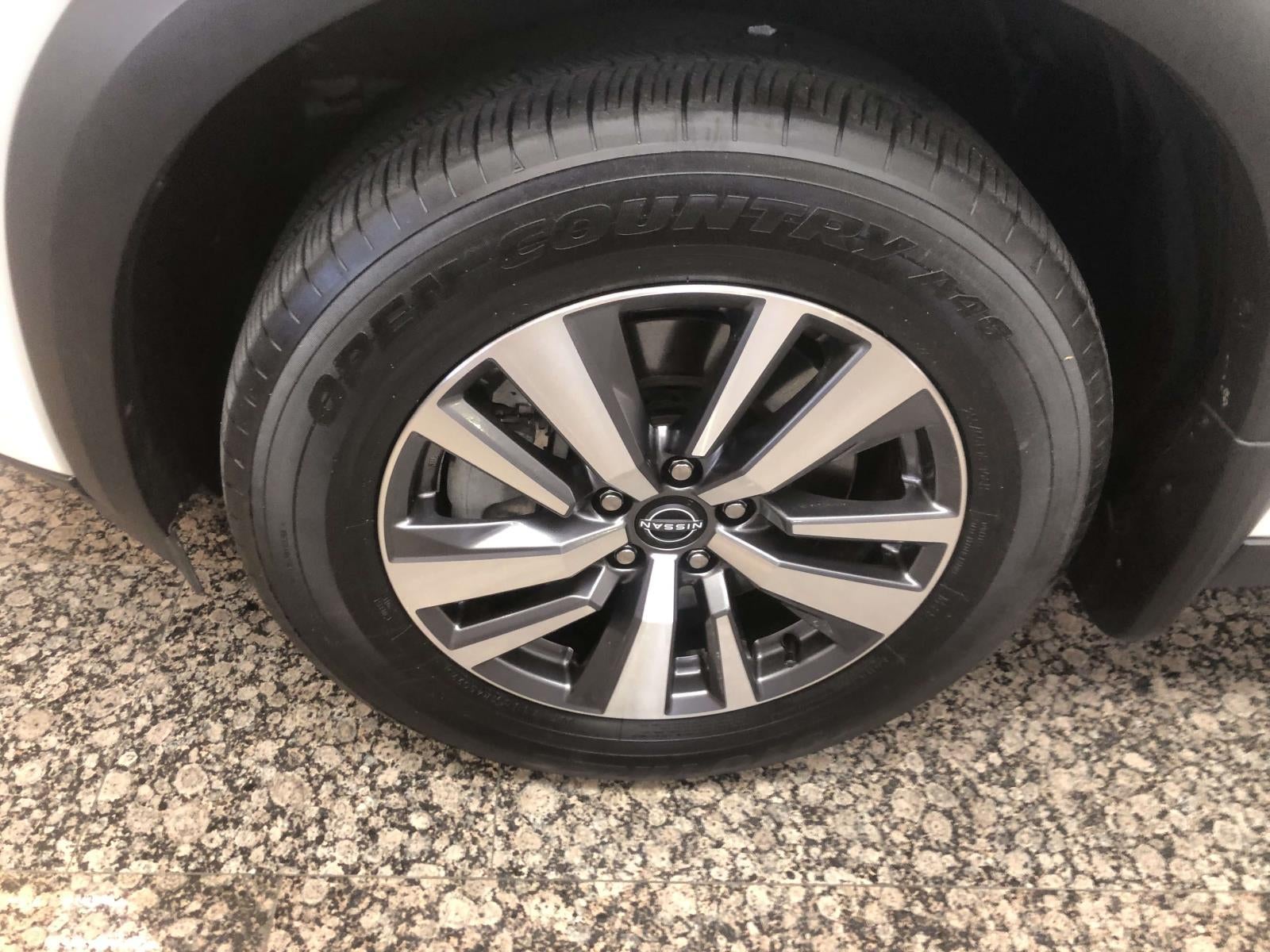 2023 Nissan Pathfinder SL 4WD