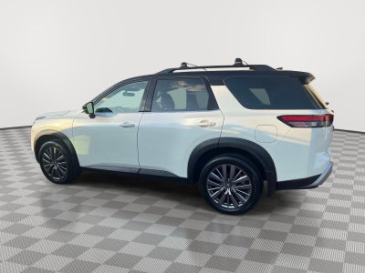 2023 Nissan Pathfinder SL 4WD