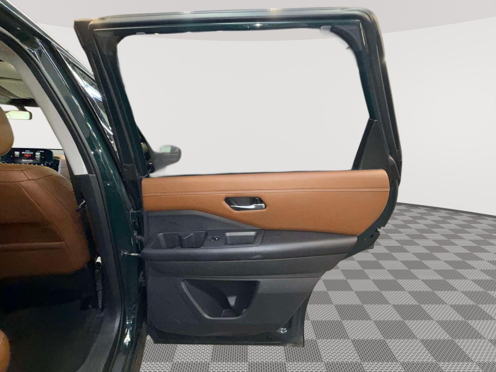 2023 Nissan Pathfinder Platinum 4WD