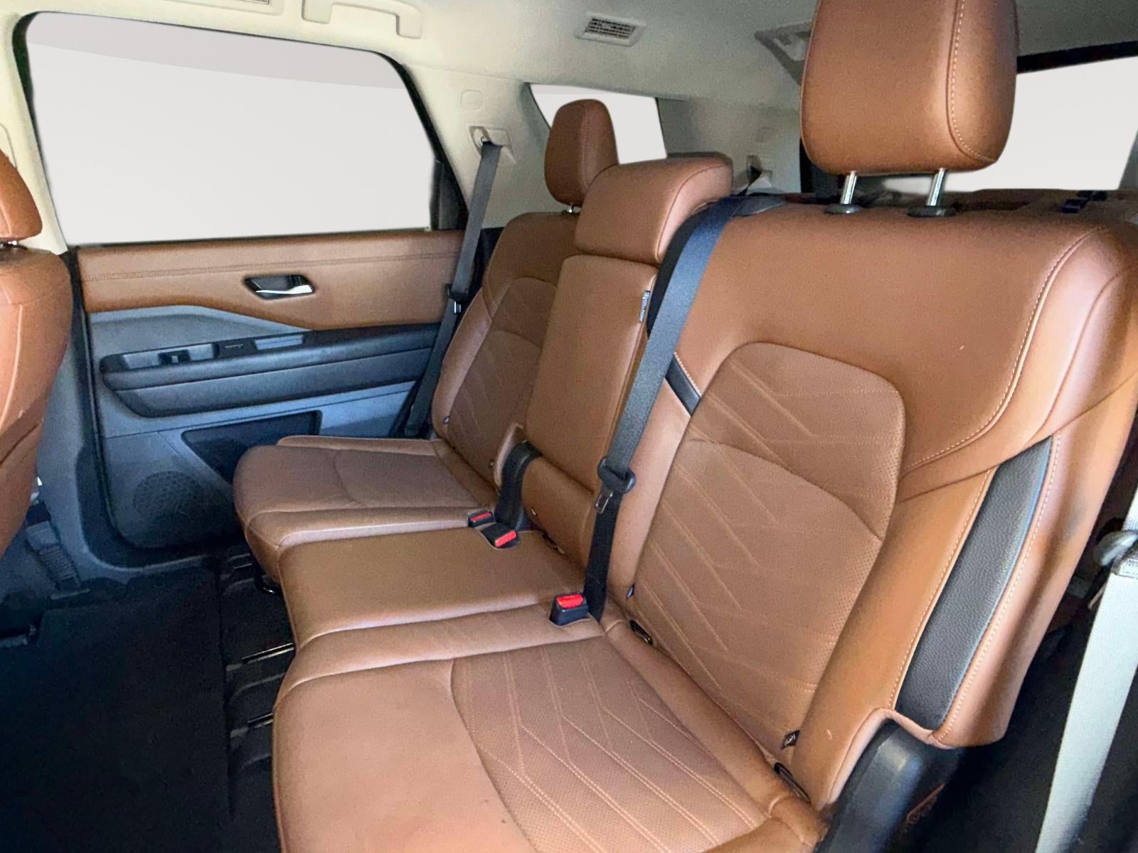 2023 Nissan Pathfinder Platinum 4WD