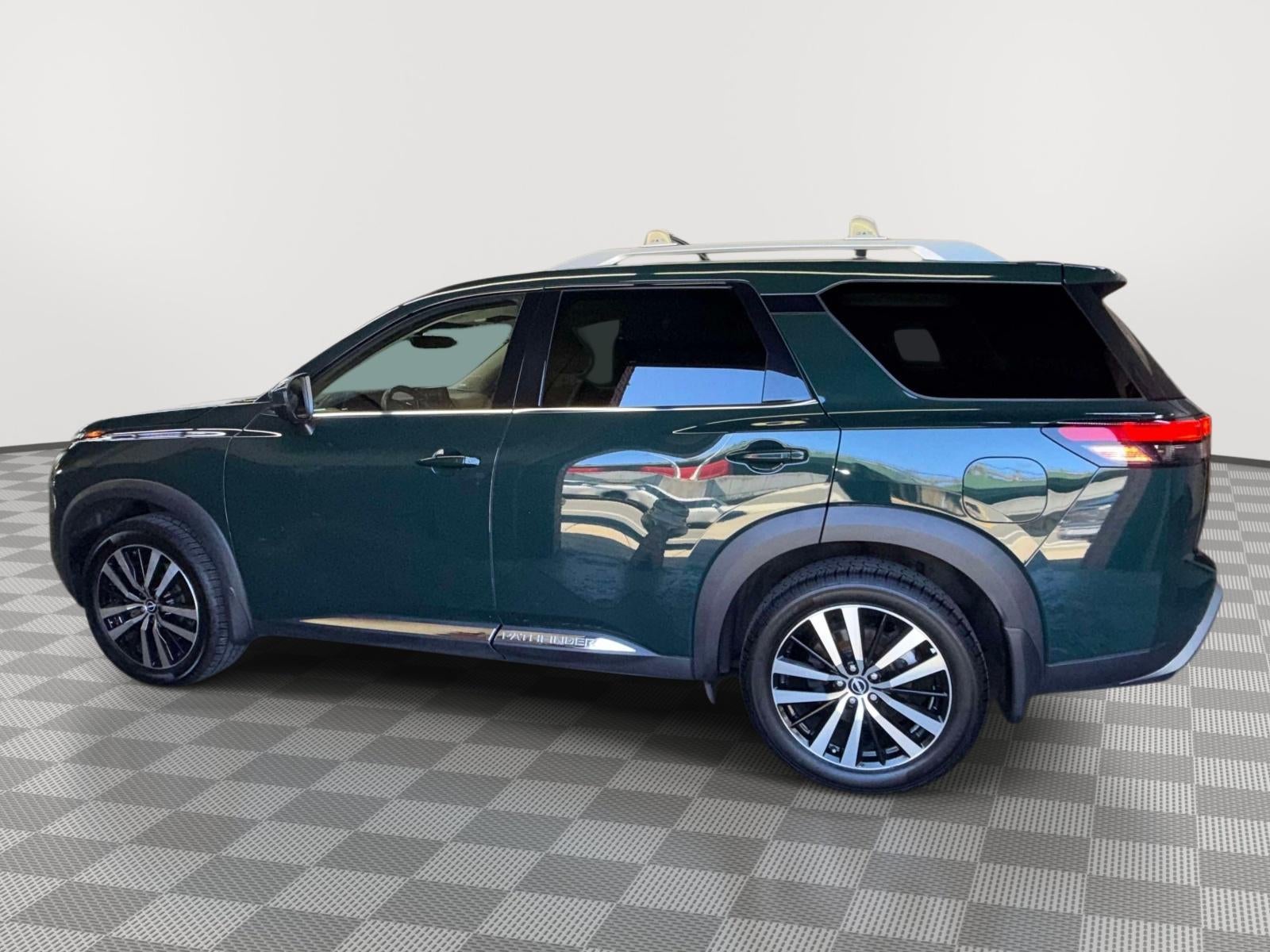 2023 Nissan Pathfinder Platinum 4WD