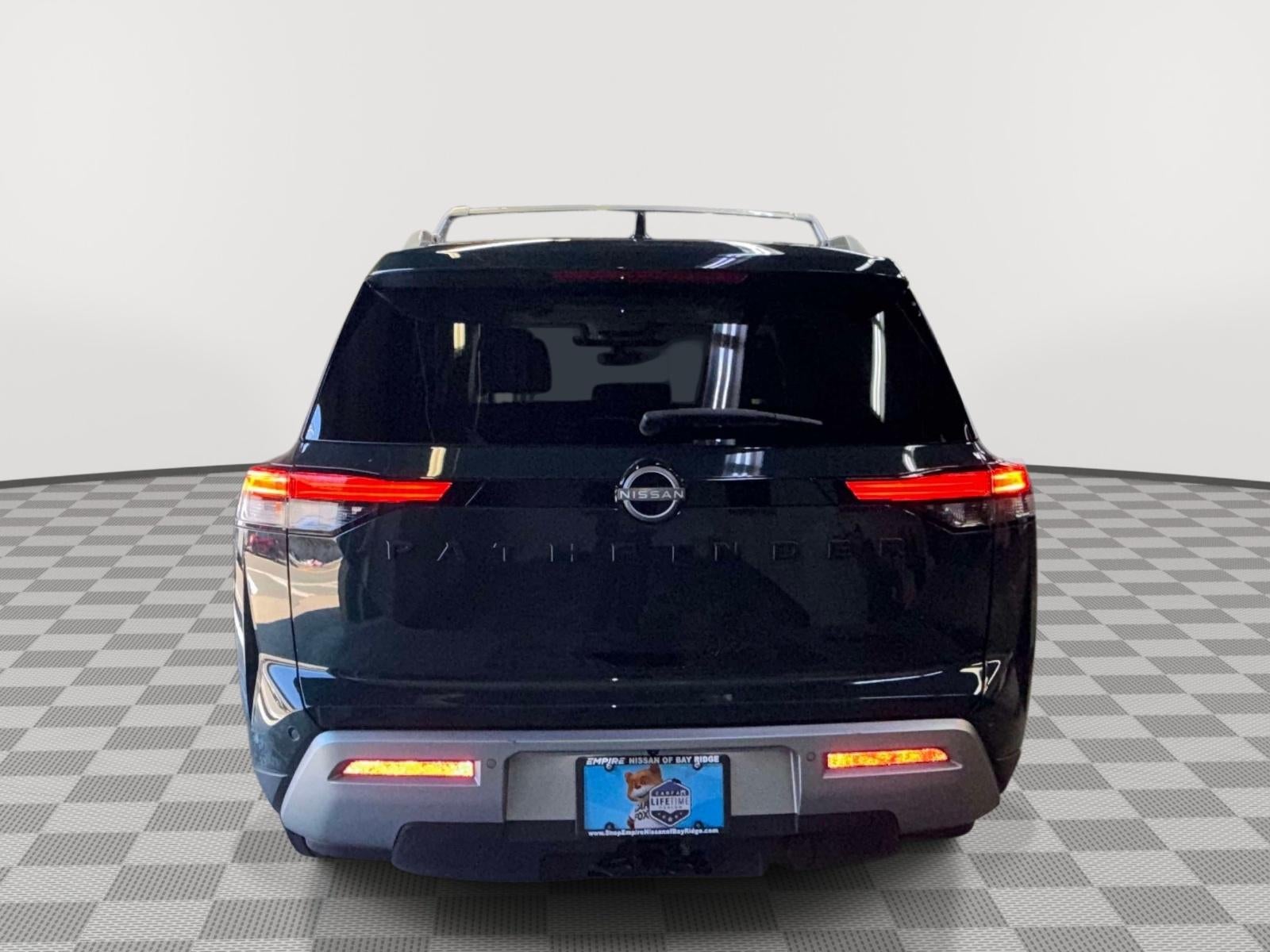 2023 Nissan Pathfinder Platinum 4WD