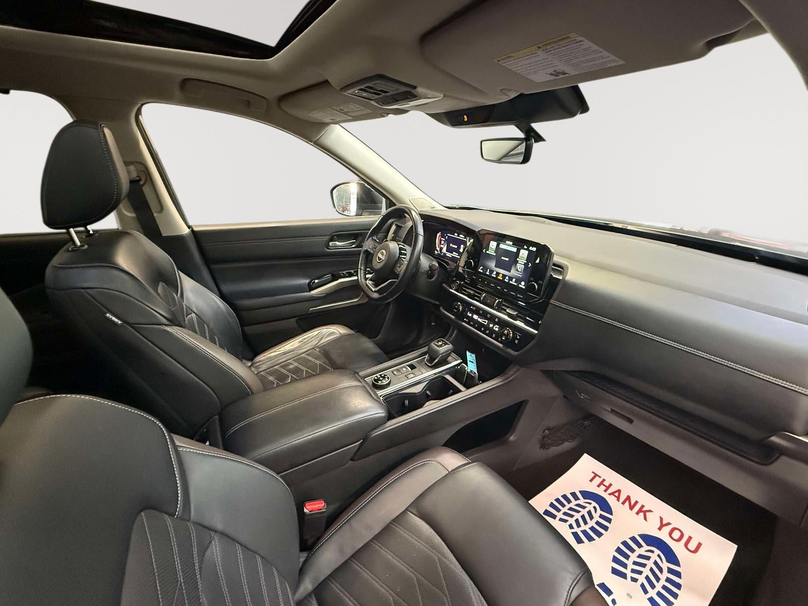 2023 Nissan Pathfinder Platinum 4WD