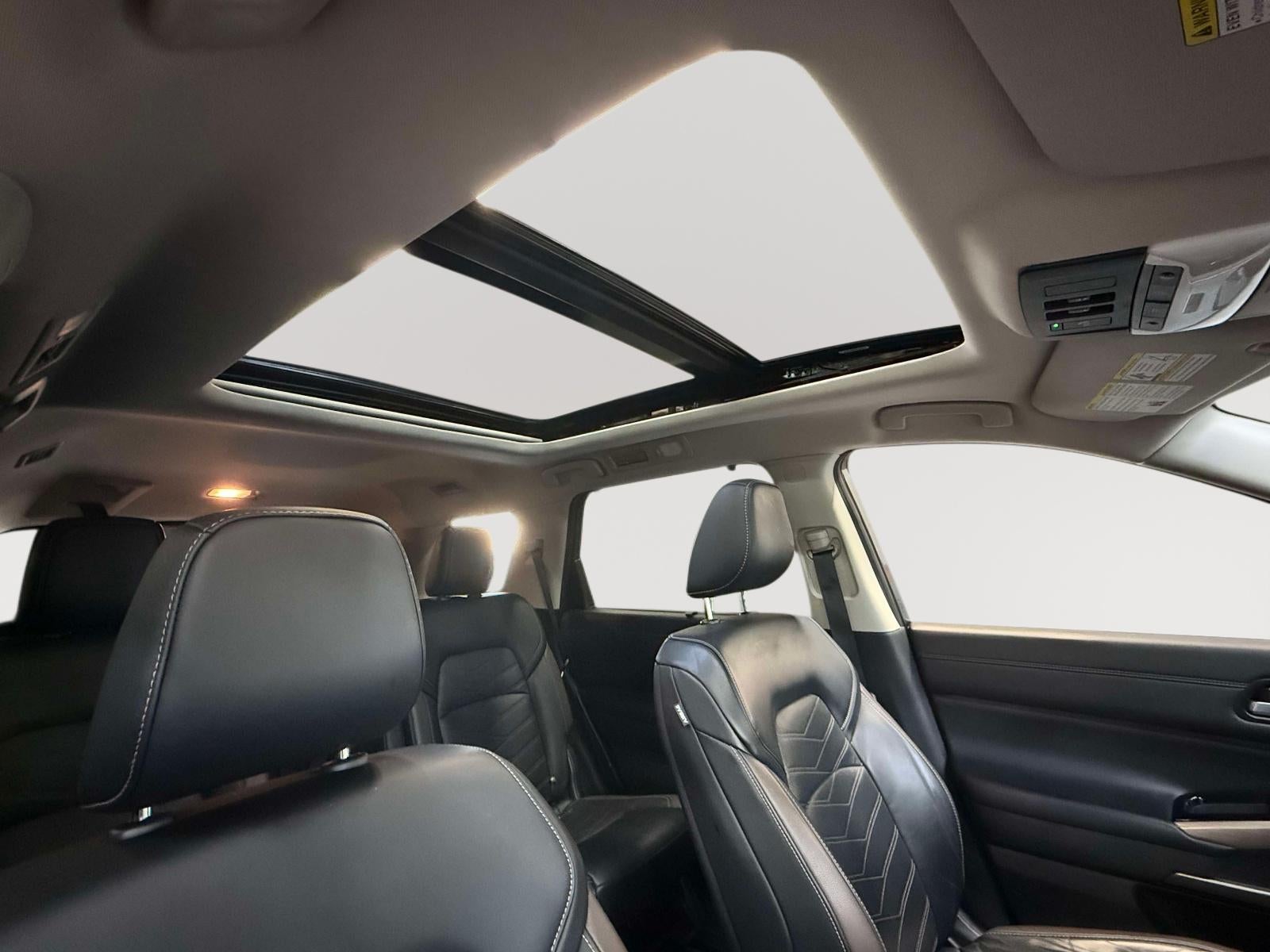 2023 Nissan Pathfinder Platinum 4WD