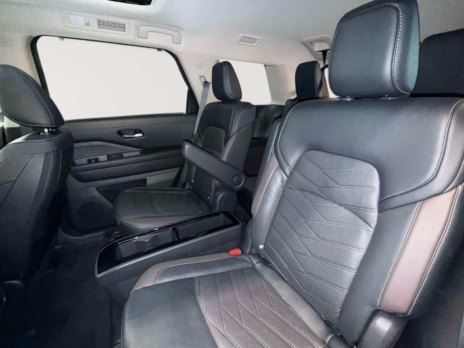 2023 Nissan Pathfinder Platinum 4WD