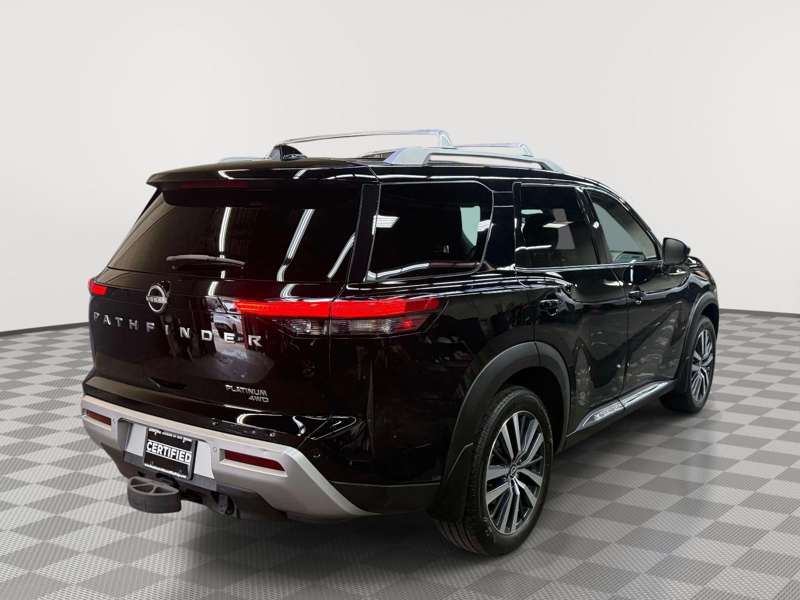 2022 Nissan Pathfinder Platinum 4WD