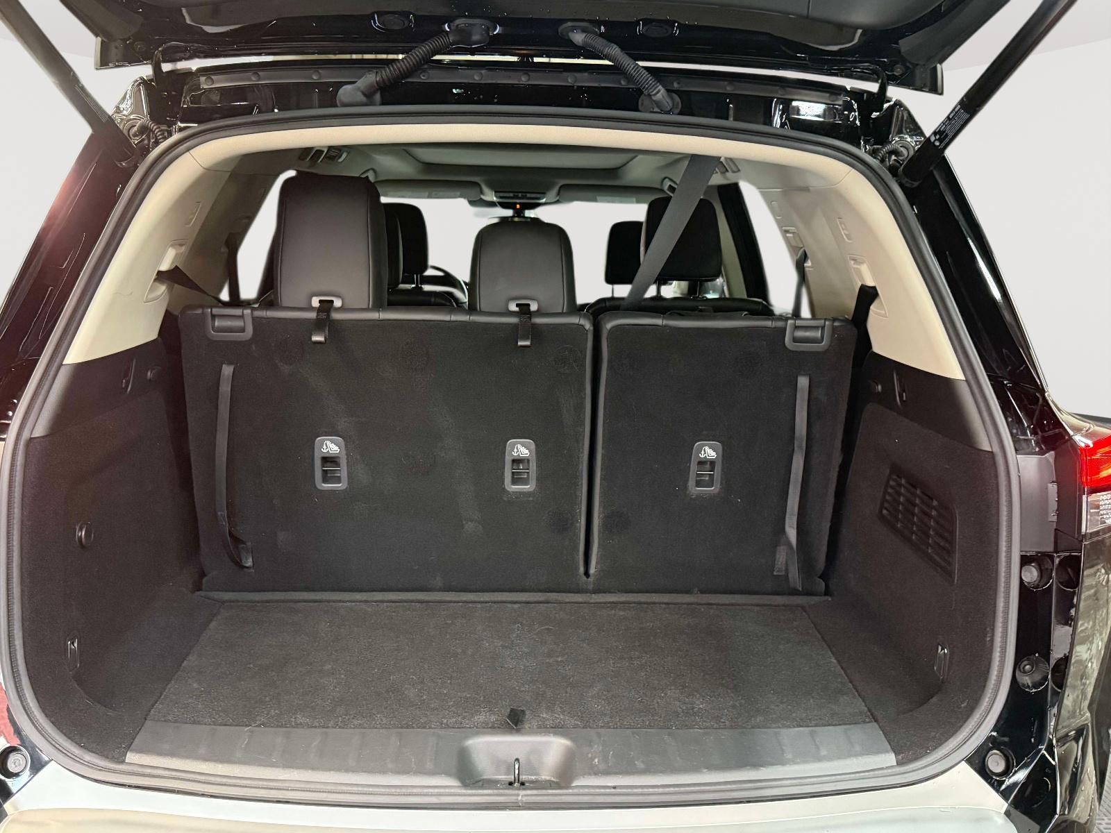 2022 Nissan Pathfinder Platinum 4WD