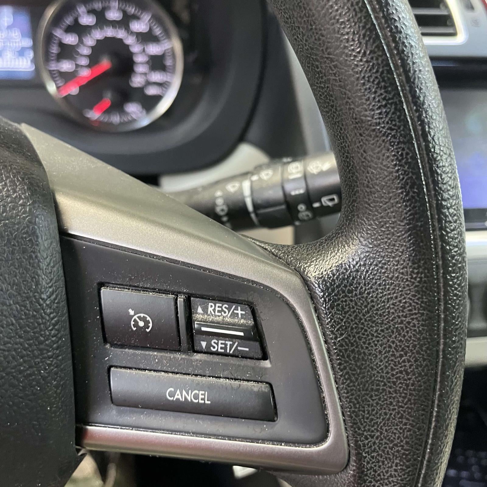 2016 Subaru Impreza 2.0i