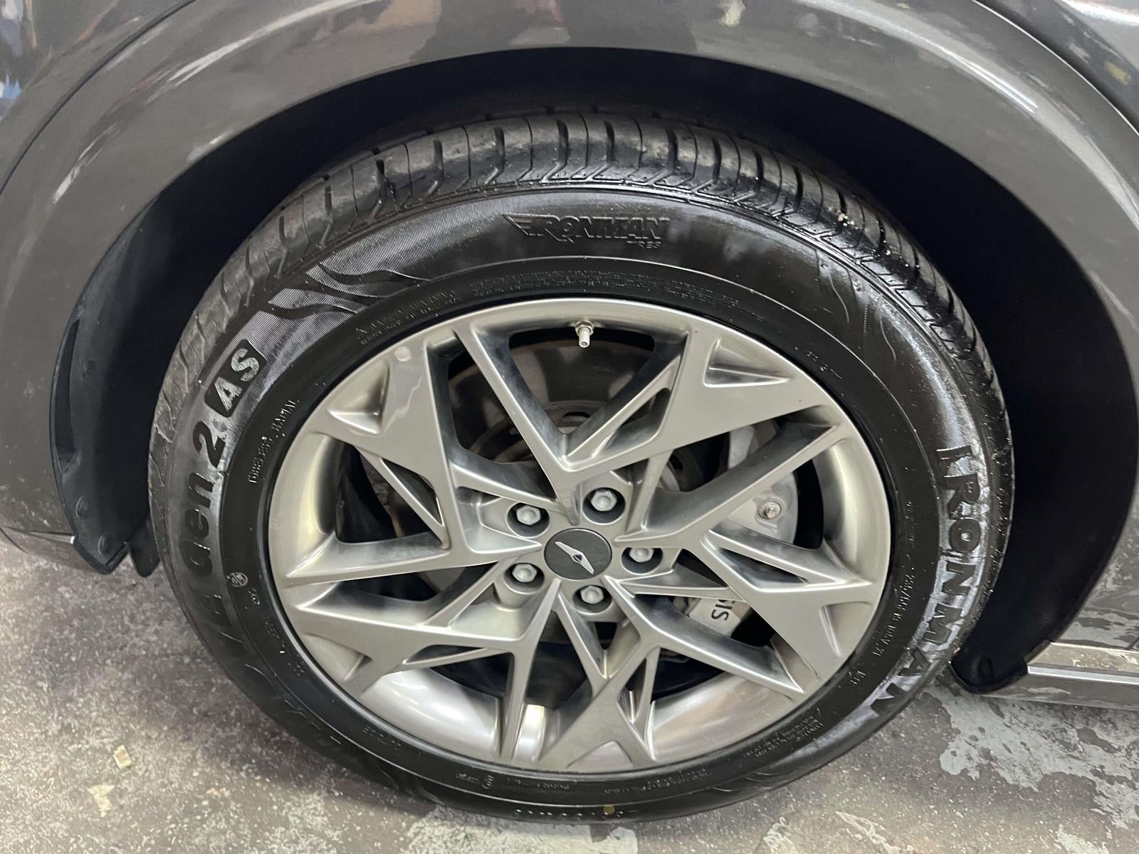 2025 Genesis GV70 2.5T AWD