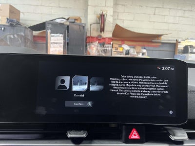 2025 Kia Carnival MPV Hybrid SX Prestige