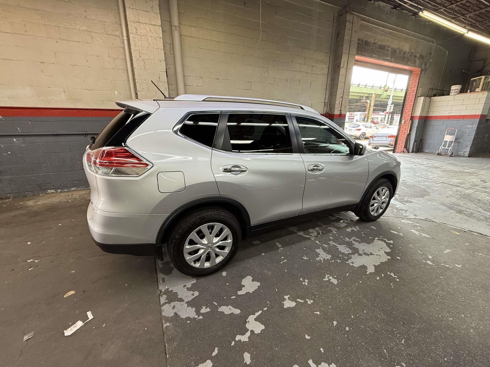 2016 Nissan Rogue S