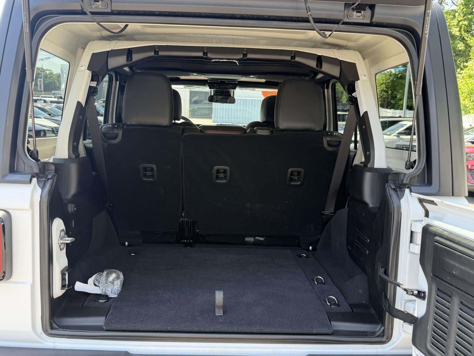 2025 Jeep Wrangler 4-Door Summit 4x4