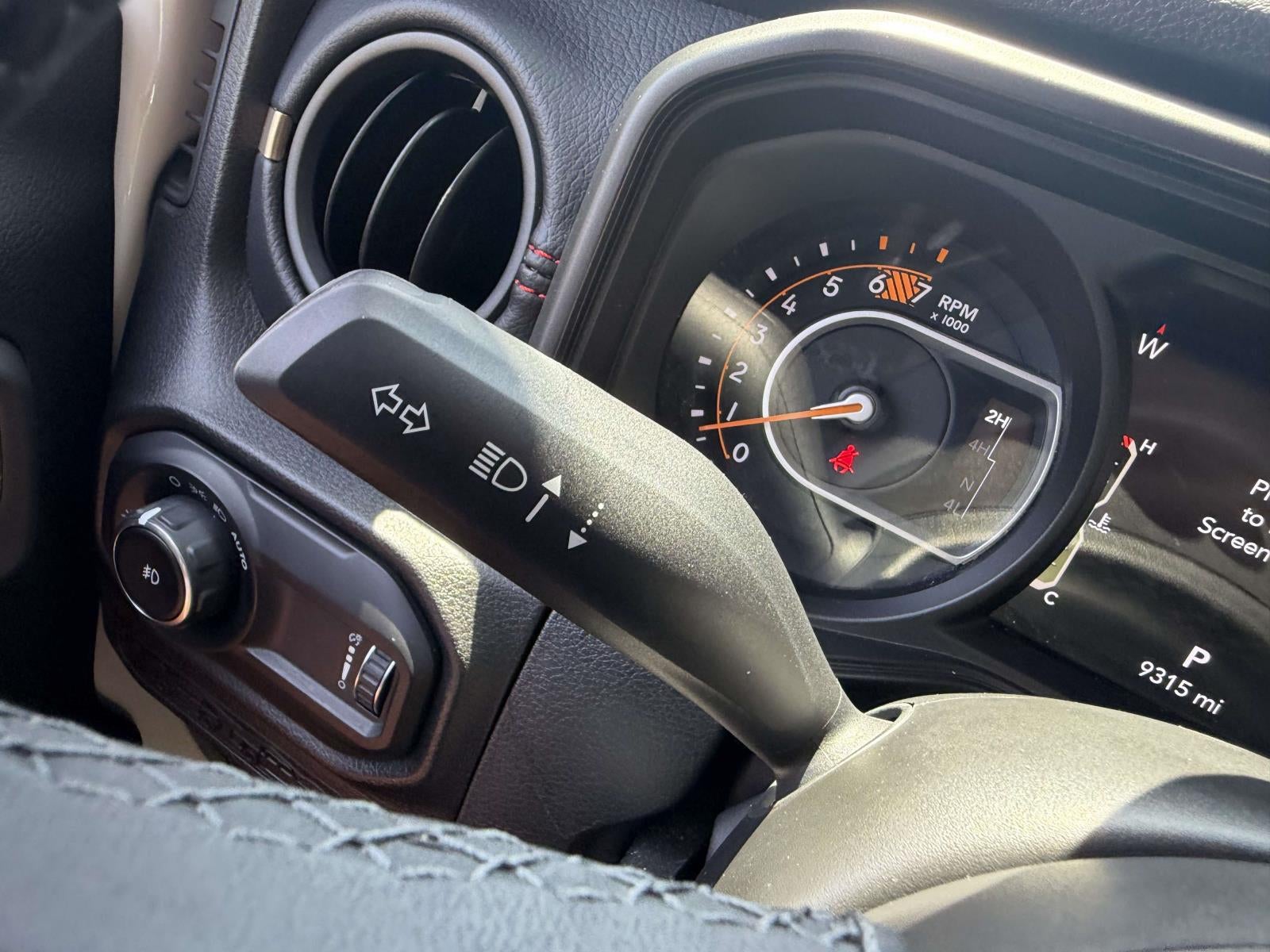2025 Jeep Wrangler 4-Door Summit 4x4