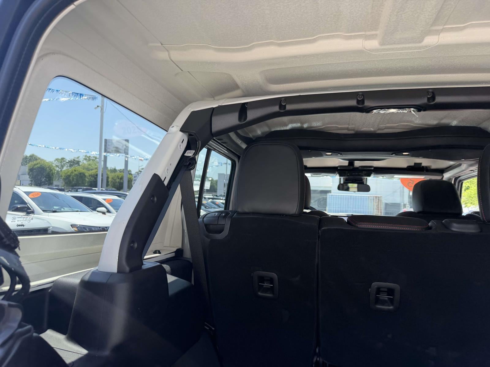 2025 Jeep Wrangler 4-Door Summit 4x4