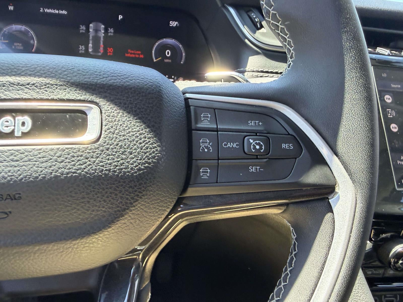 2023 Jeep Grand Cherokee Laredo 4x4