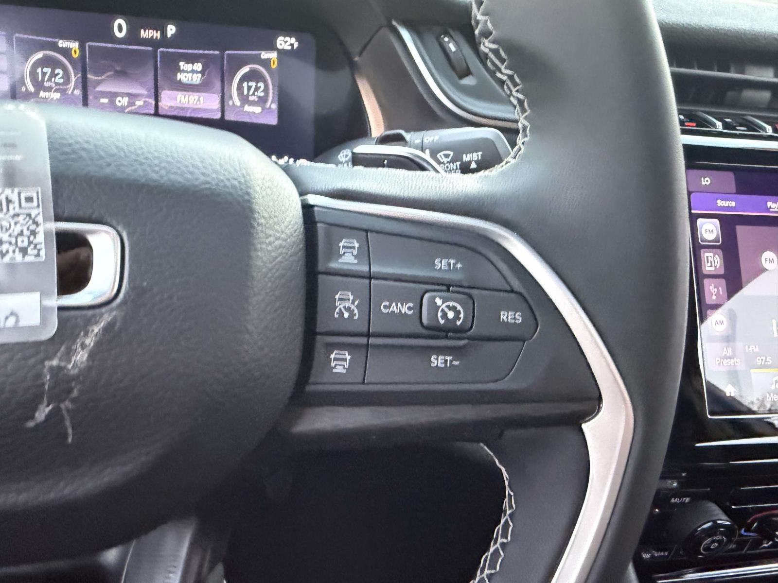 2025 Jeep Grand Cherokee Laredo X 4x4