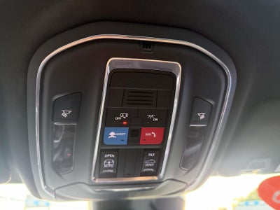 2025 Jeep Grand Cherokee Laredo X 4x4