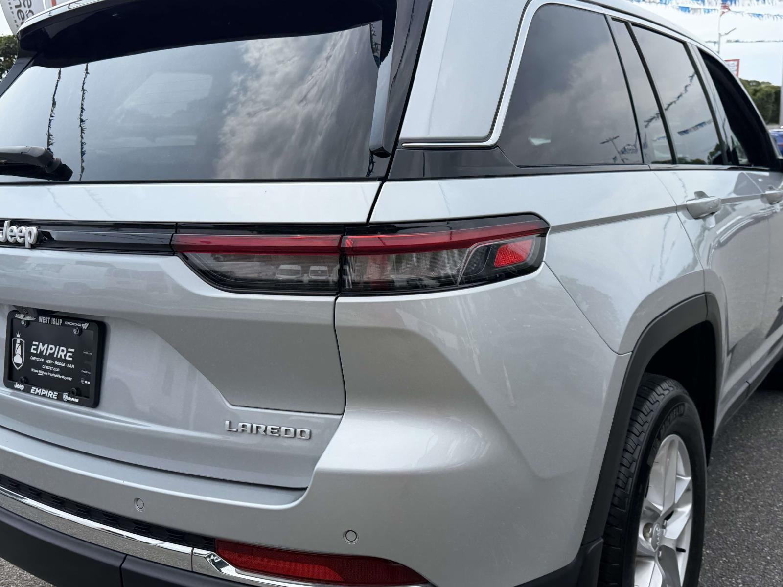 2025 Jeep Grand Cherokee Laredo X 4x4
