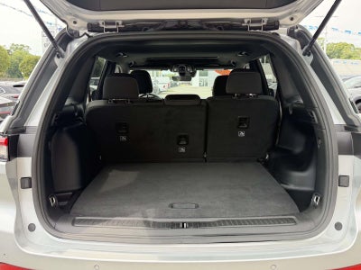 2025 Jeep Grand Cherokee Laredo X 4x4