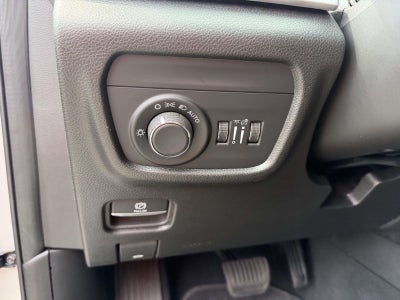 2025 Jeep Grand Cherokee Laredo X 4x4