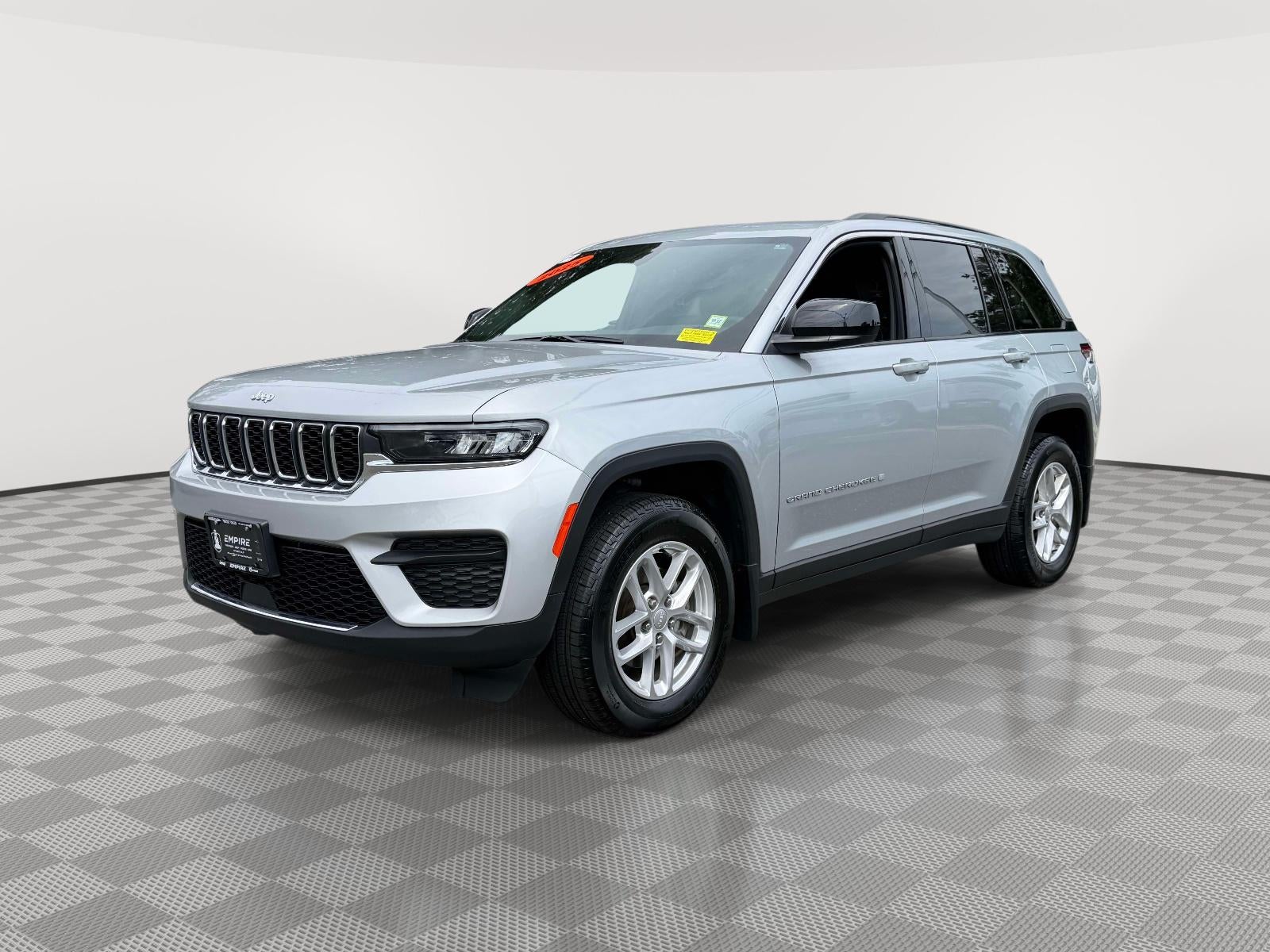 2025 Jeep Grand Cherokee Laredo X 4x4
