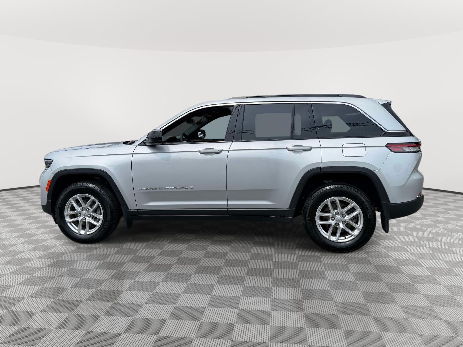 2025 Jeep Grand Cherokee Laredo X 4x4