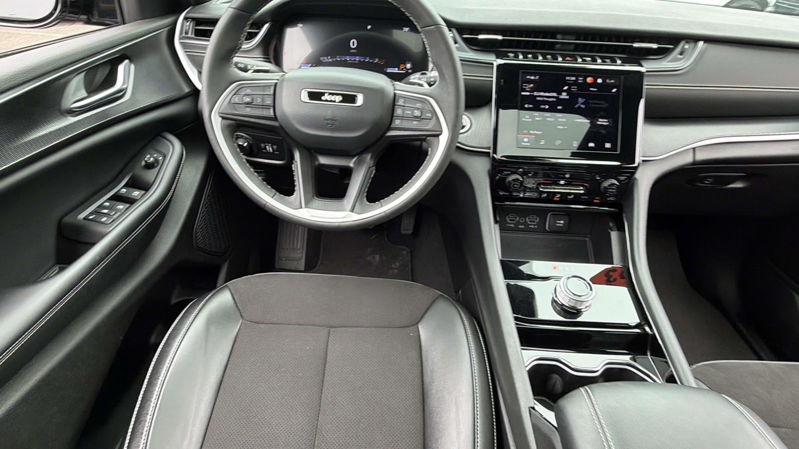 2023 Jeep Grand Cherokee Altitude 4x4
