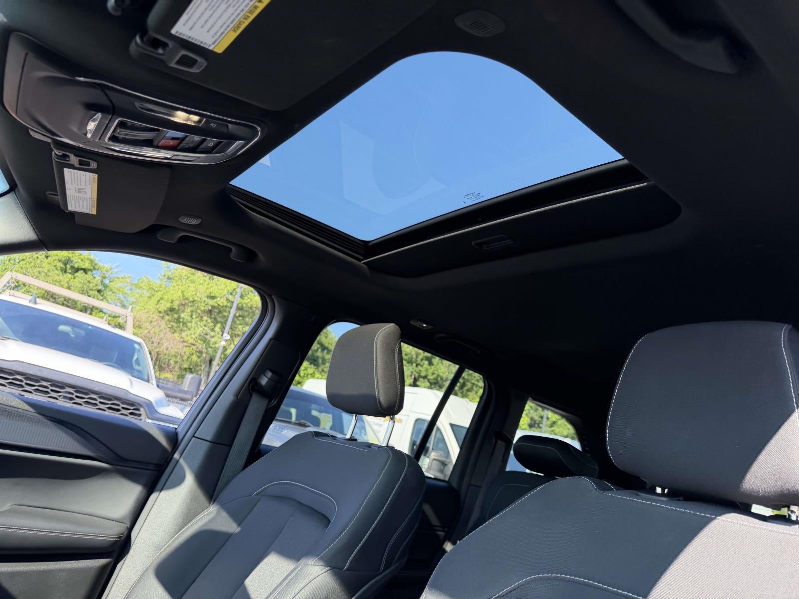 2025 Jeep Grand Cherokee Laredo X
