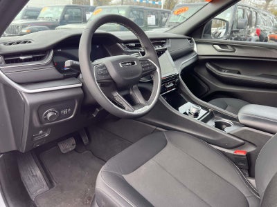 2025 Jeep Grand Cherokee L Laredo X 4x4