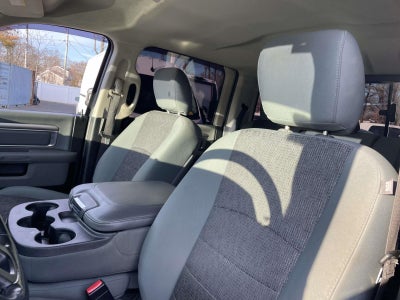 2019 RAM 1500 Classic SLT Crew Cab 4x4 5'7' Box
