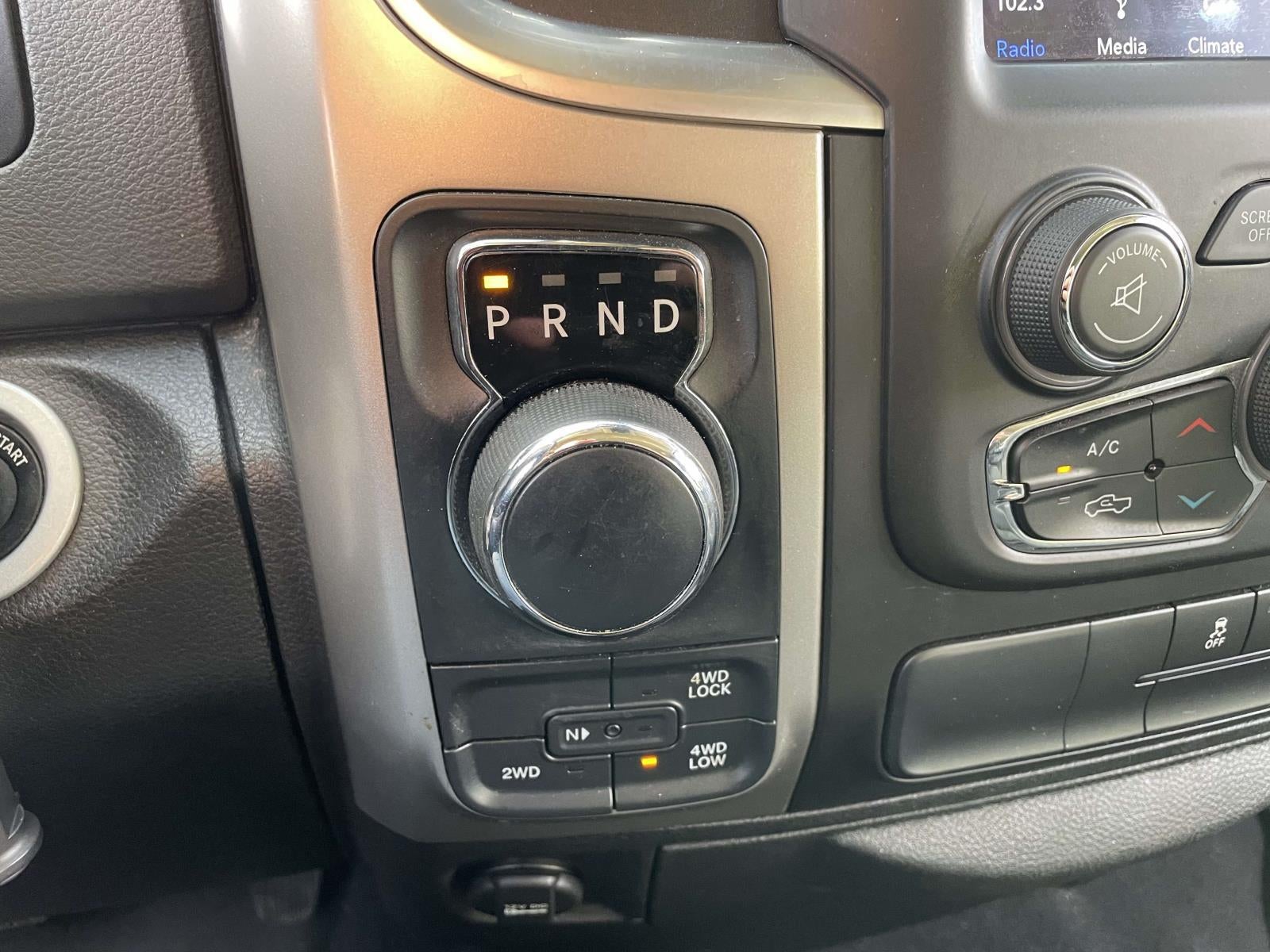 2019 RAM 1500 Classic SLT Crew Cab 4x4 5'7' Box