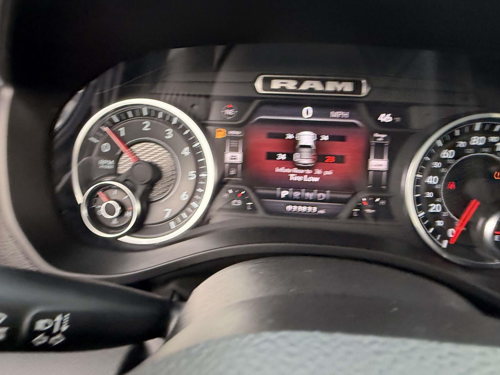 2024 RAM 1500 Big Horn Crew Cab 4x4 5'7' Box