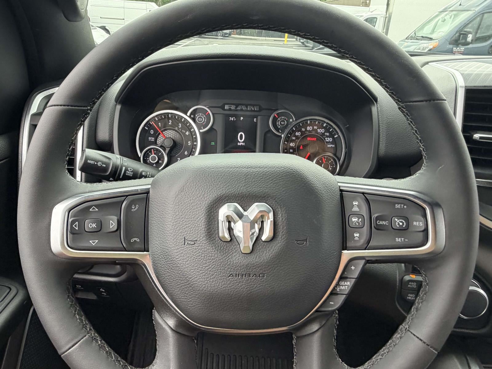 2025 RAM 1500 Big Horn Crew Cab 4x4 5'7' Box