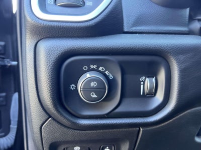 2022 RAM 1500 Big Horn Crew Cab 4x4 6'4' Box