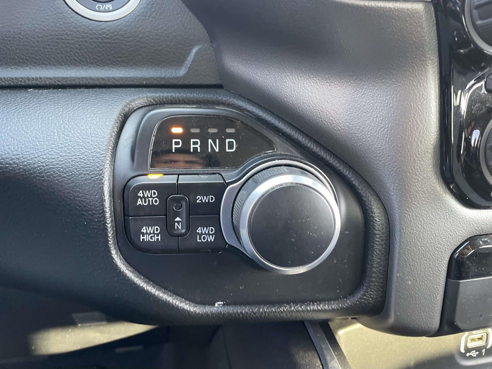 2020 RAM 1500 Big Horn Quad Cab 4x4 6'4' Box