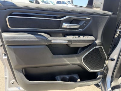 2022 RAM 1500 Laramie Crew Cab 4x4 5'7' Box
