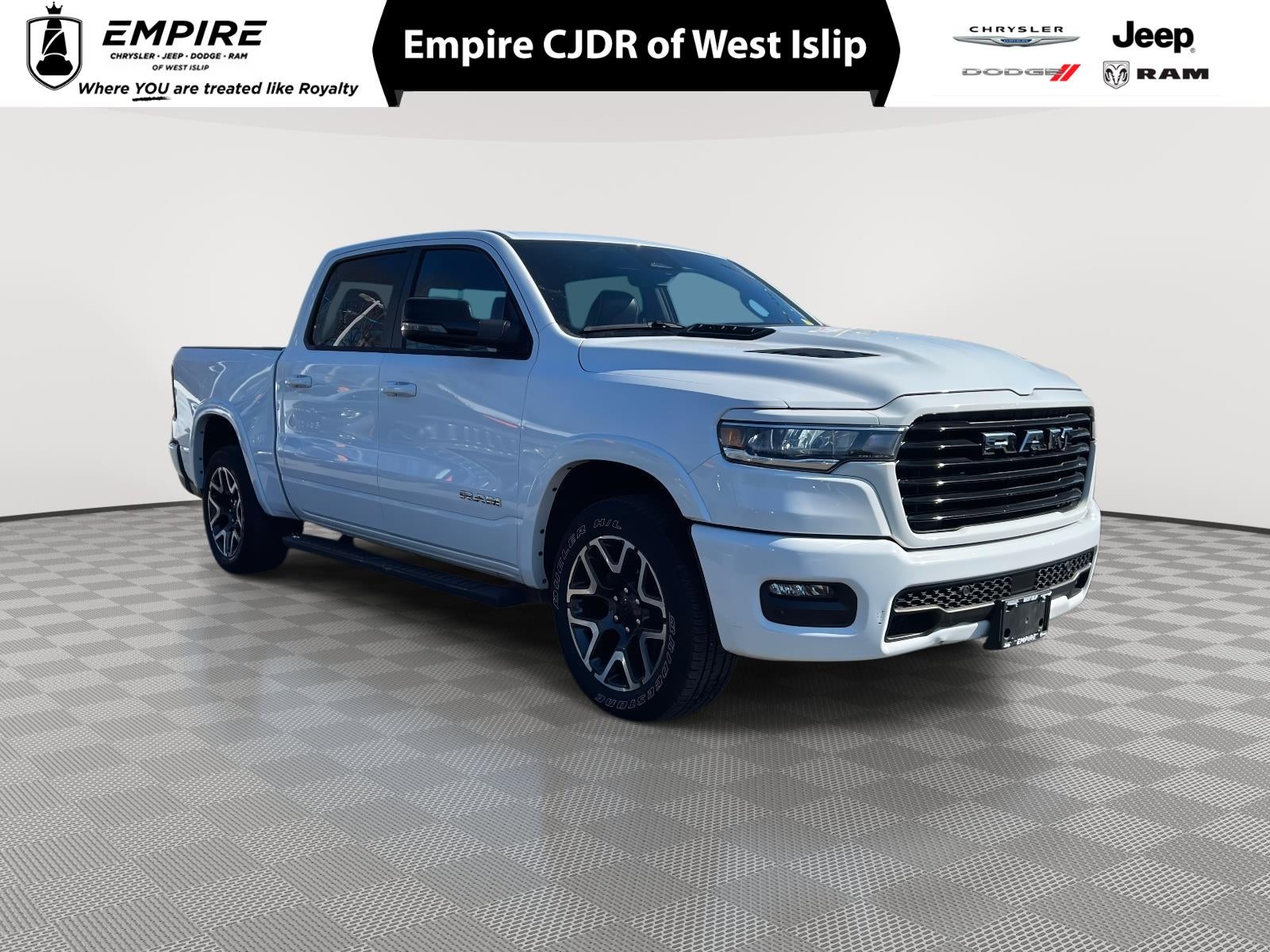 2025 RAM 1500 Laramie Crew Cab 4x4 5'7' Box