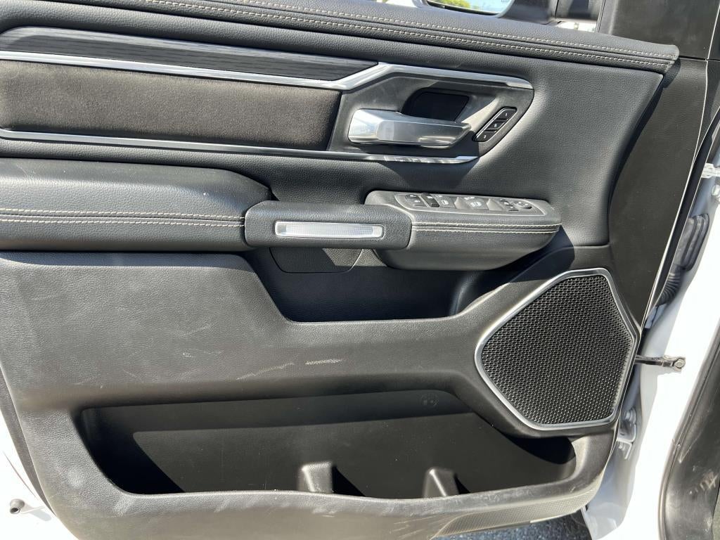 2023 RAM 1500 Laramie Crew Cab 4x4 5'7' Box