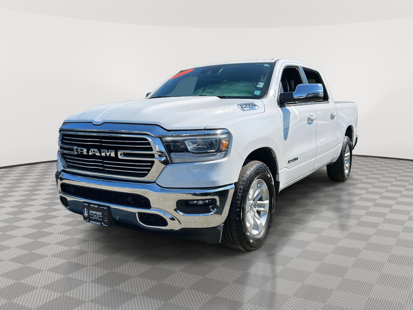 2023 RAM 1500 Laramie Crew Cab 4x4 5'7' Box