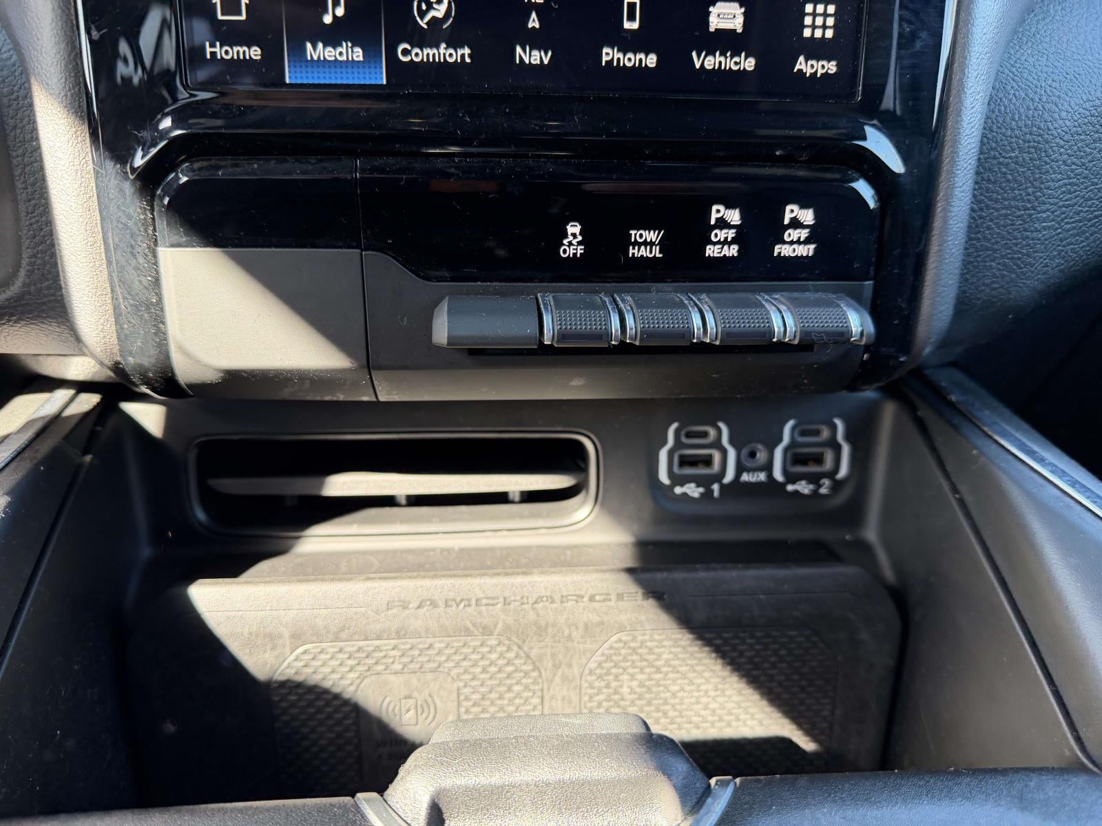 2023 RAM 1500 Laramie Crew Cab 4x4 5'7' Box