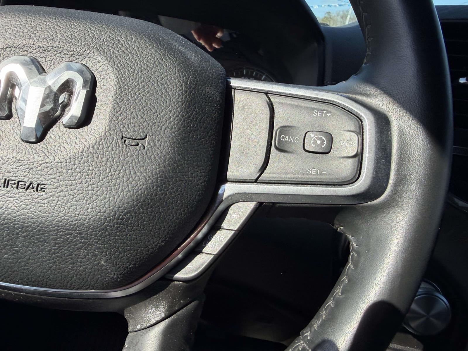 2023 RAM 1500 Laramie Crew Cab 4x4 5'7' Box