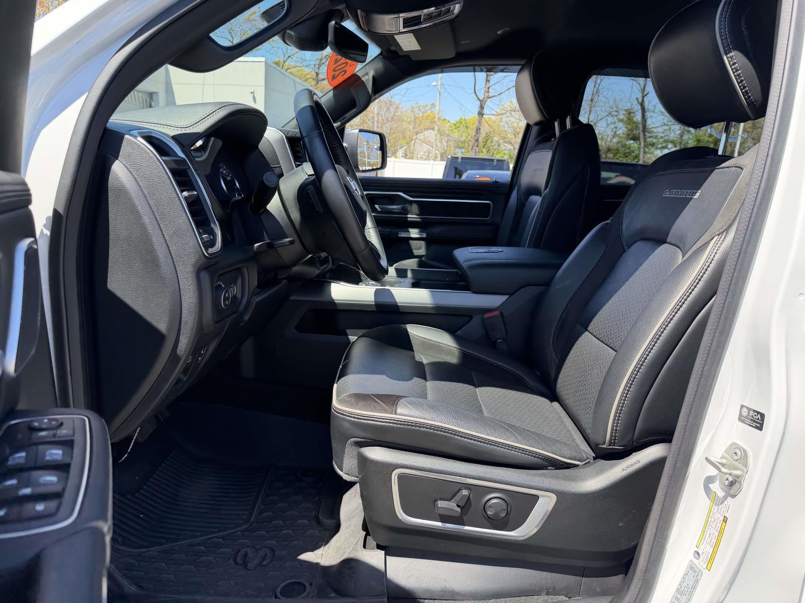 2023 RAM 1500 Laramie Crew Cab 4x4 5'7' Box