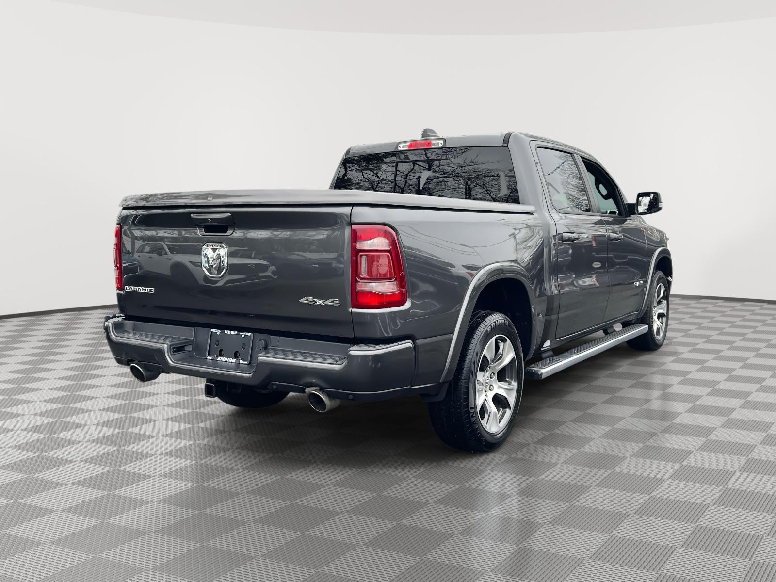 2019 RAM 1500 Laramie Crew Cab 4x4 5'7' Box