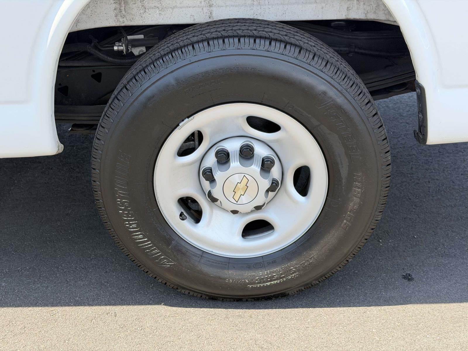 2025 Chevrolet Express Cargo RWD 2500 Regular Wheelbase WT