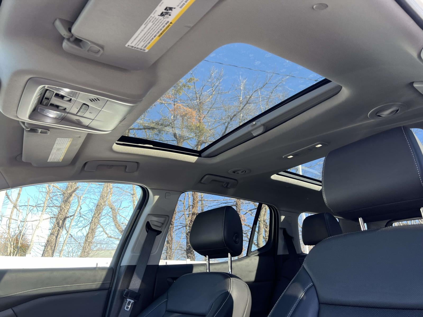 2023 GMC Acadia AWD SLT