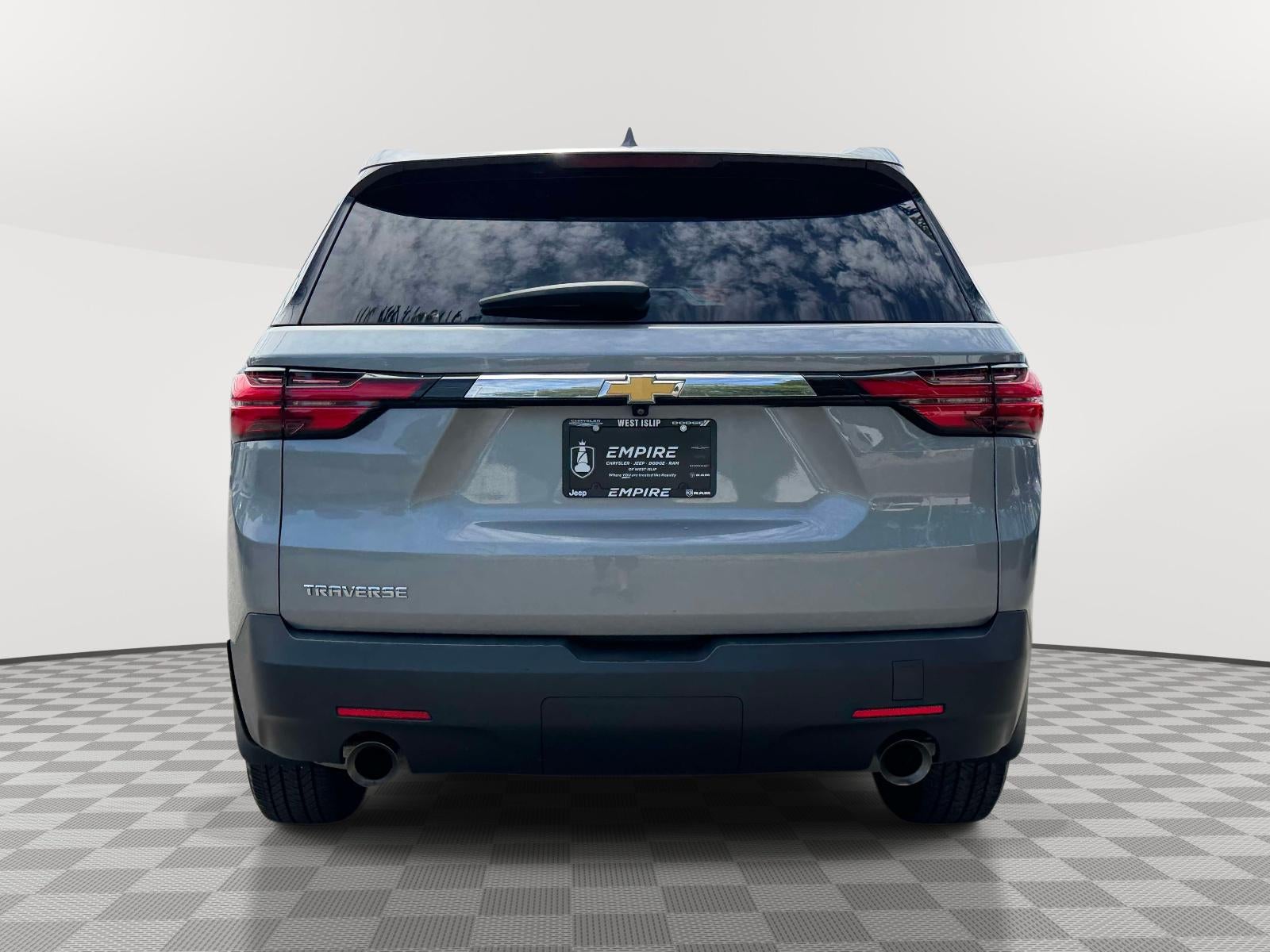 2023 Chevrolet Traverse FWD LS
