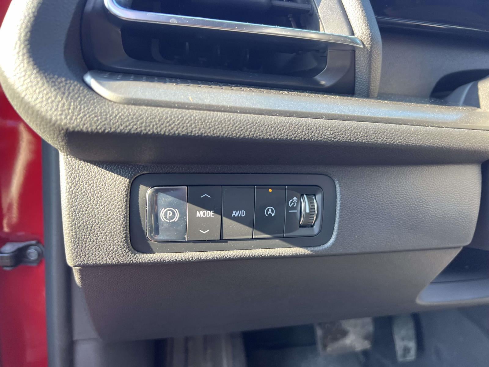 2024 Chevrolet Traverse AWD LT