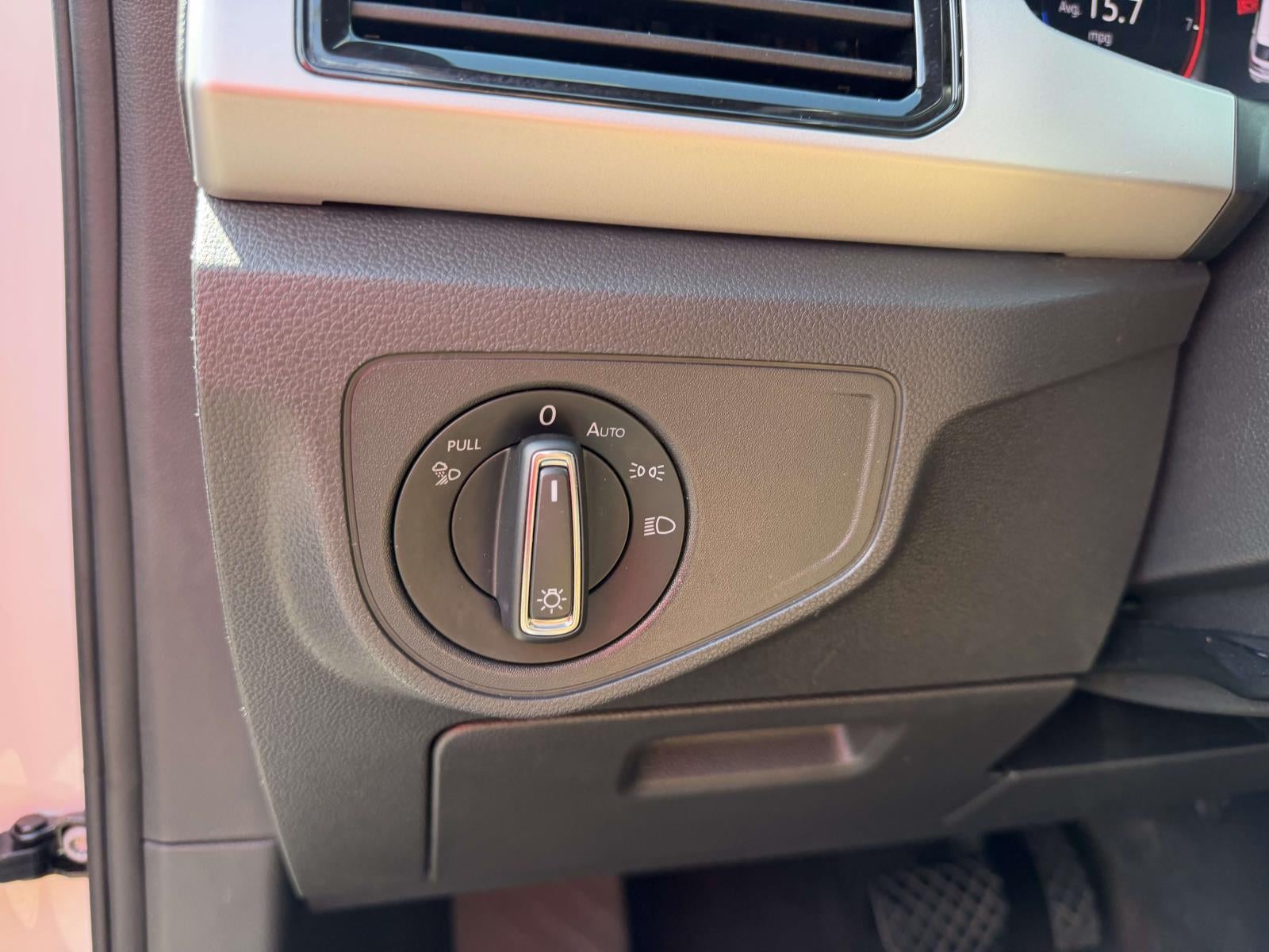 2021 Volkswagen Atlas Cross Sport 3.6L V6 SEL Premium
