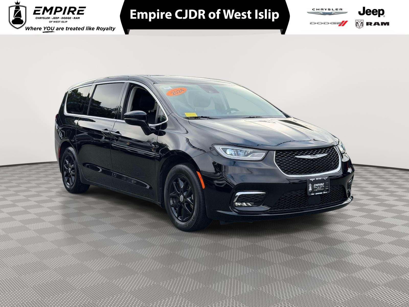2024 Chrysler Pacifica Touring L